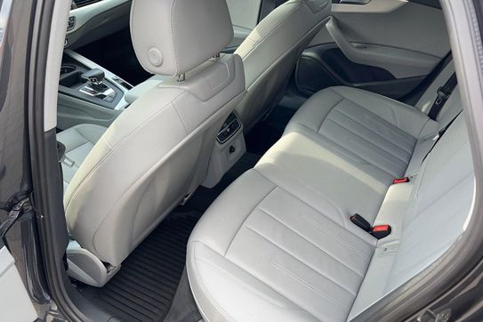 Audi A4 40 TDI mHEV S tronic