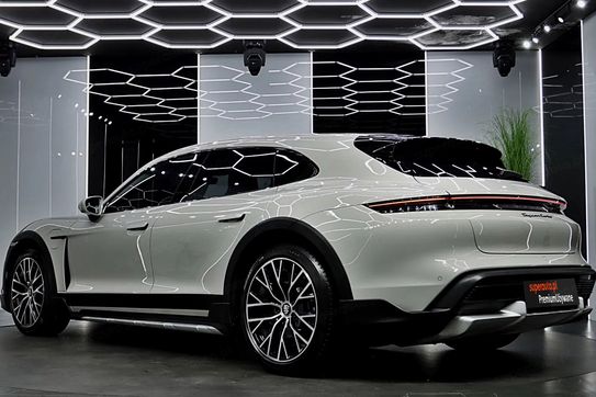 Porsche Taycan Turbo Cross Turismo
