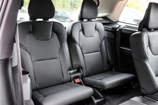 Volvo XC90 T8 AWD Plug-In Hybrid Plus Dark 7os aut