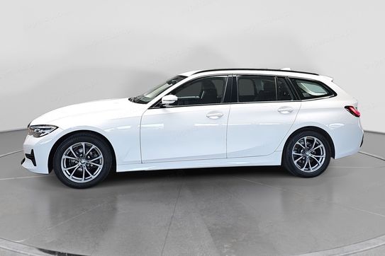BMW Seria 3 Touring 318d Sport Line