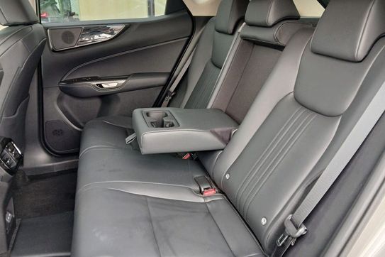 Lexus NX 450h+ Prestige AWD