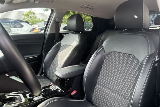 Kia XCeed L 1.5 T-GDI  DCT
