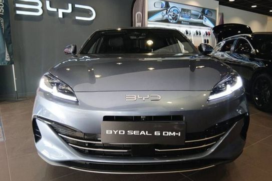 BYD Seal 6 DM-i Boost