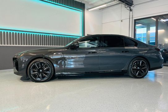 BMW Seria 7 M760e xDrive
