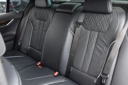BMW Seria 7 750d xDrive M Sport