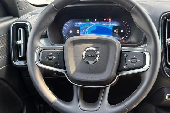Volvo XC40 B3 Plus Dark aut