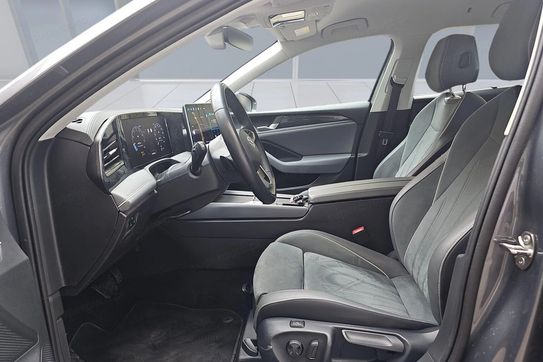 Volkswagen Passat 1.5 TSI  DSG