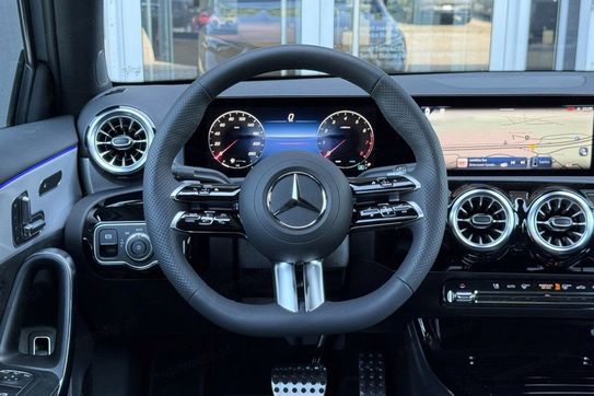 Mercedes Klasa A 220 4-Matic AMG Line