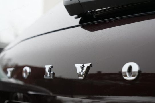 Volvo XC60 T6 Plug-In Hybrid AWD Ultra Bright