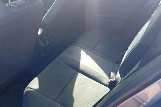 Lexus UX 250h