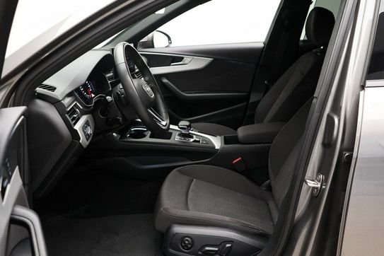 Audi A4 45 TFSI mHEV quattro S tronic