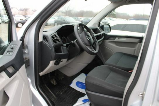 Volkswagen Transporter TDI L2H1 Edition