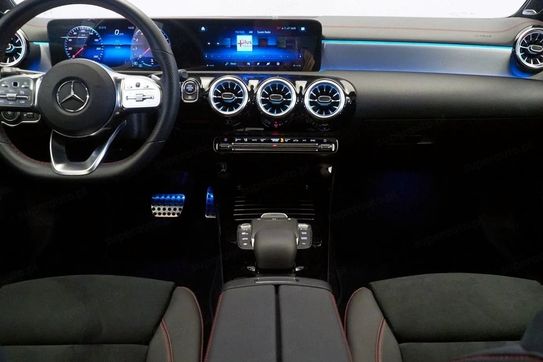 Mercedes CLA Shooting Brake 200 AMG Line