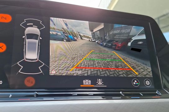 Volkswagen Golf VIII 2.0 TDI Life