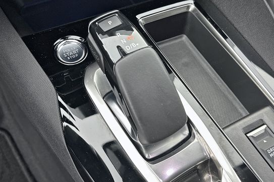 Peugeot 3008 Allure Pack 1.6 Hybrid e-EAT8