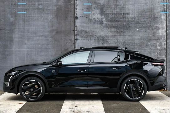 Peugeot 408 GT Exclusive e-DCS7 1.6 Plug-in Hybrid