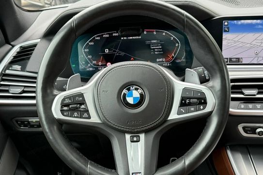 BMW X5 M50d