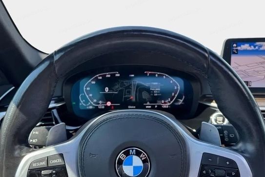BMW Seria 5 Touring 530i xDrive M Sport