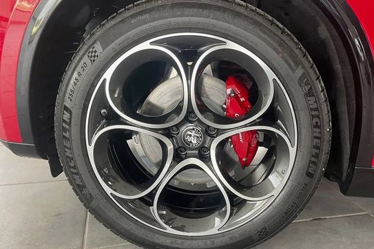 Alfa Romeo Stelvio JTDM Veloce Q4