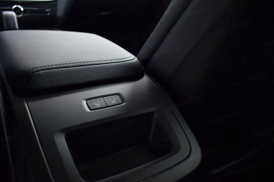 Volvo V60 B4 B Plus Dark aut