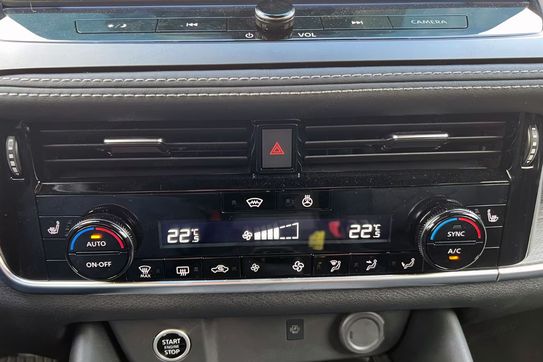 Nissan Qashqai Tekna Xtronic 1.3 DIG-T mHEV