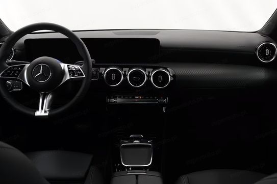 Mercedes CLA 200