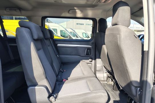 Peugeot Traveller BlueHDi