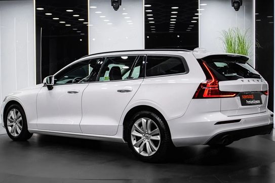 Volvo V60 B3 B Momentum Core aut