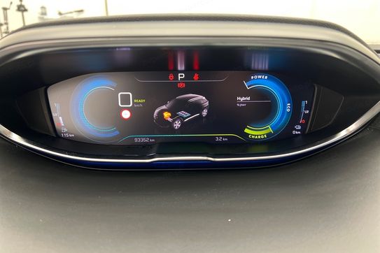 Peugeot 3008 Allure 1.6 Hybrid e-EAT8