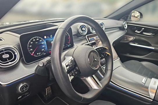Mercedes Klasa C 220 d 4MATIC AMG Line