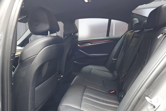 BMW Seria 5 520d xDrive M Sport