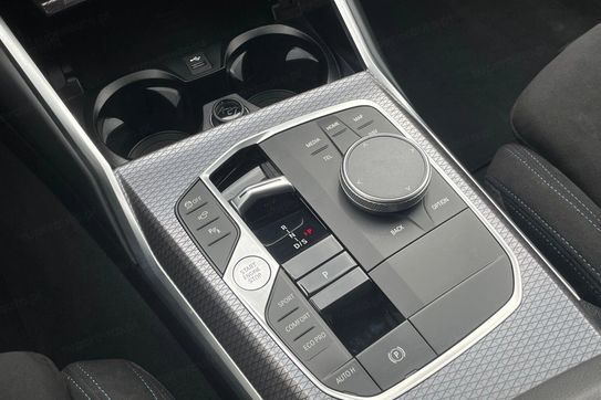 BMW Seria 3 Touring 330d xDrive M Sport