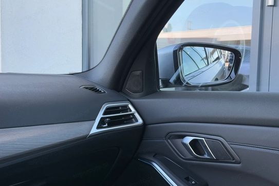 BMW Seria 3 Touring 330i xDrive M Sport