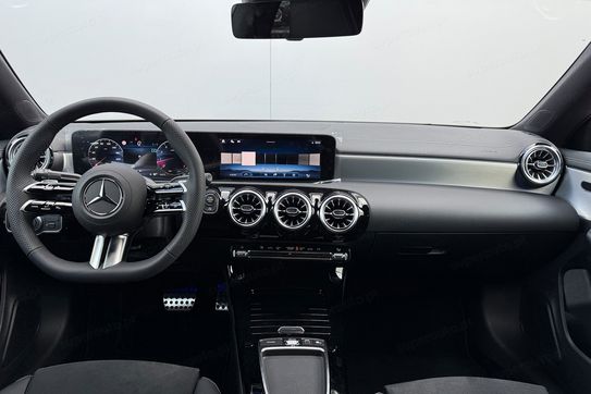 Mercedes CLA 200 AMG Line Shooting Brake