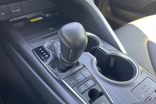 Toyota Camry Executive CVT