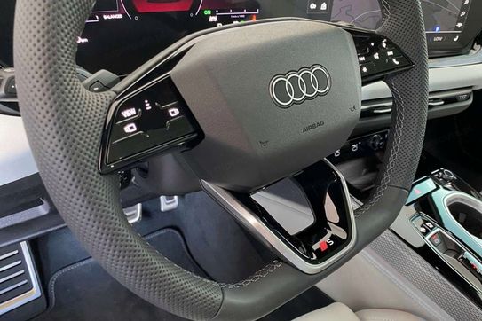 Audi A6 TDI quattro S line