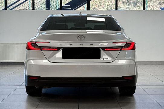 Toyota Camry Prestige 2.5 Hybrid Dynamic Force