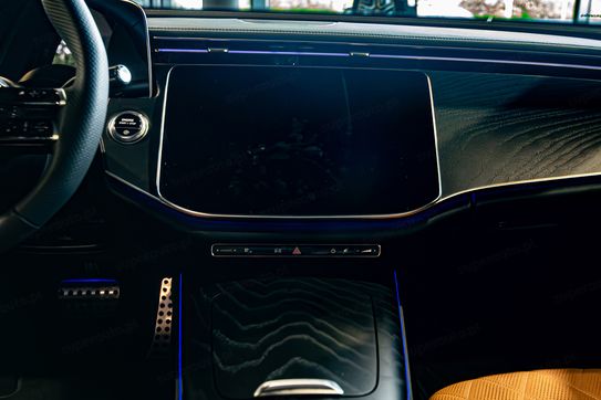 Mercedes E Klasa 200 AMG