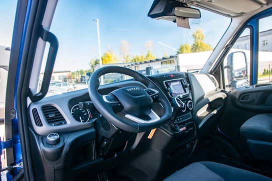 Iveco Daily 70C18HA8/P Hi-Matic Autolaweta Pomoc Drogowa