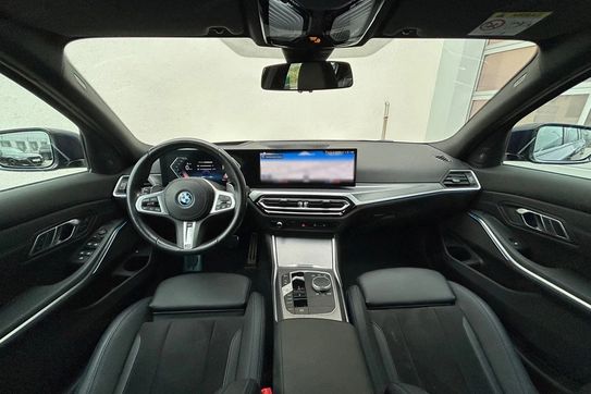 BMW Seria 3 330e PHEV xDrive
