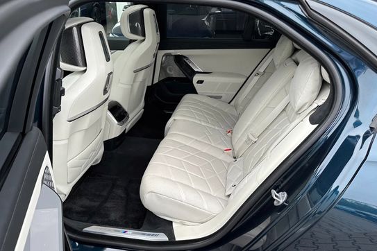 BMW Seria 7 M760e xDrive