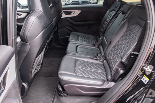 Audi Q7 50 TDI quattro S Line