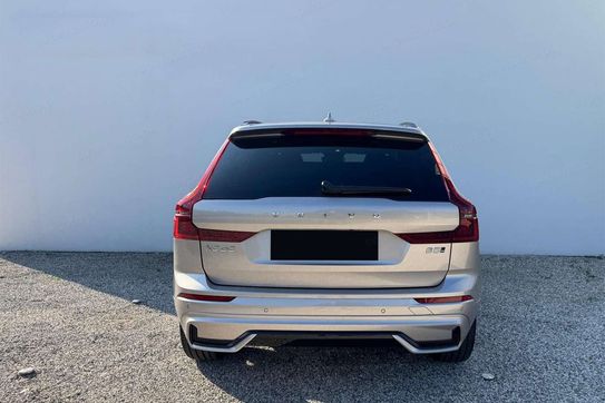 Volvo XC60 B5 AWD Plus Dark
