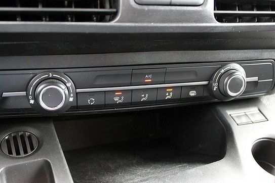 Peugeot Partner Van L2H1 Chłodnia do -20°C