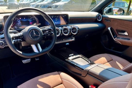 Mercedes Klasa A 220 4-Matic AMG Line