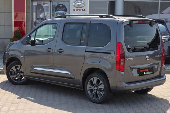 Toyota Proace City Verso 1.5 D-4D Family Aut.