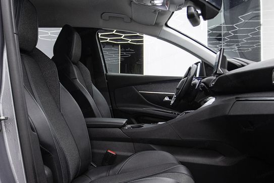 Peugeot 5008 1.5 Bluehdi Allure S&S EAT8