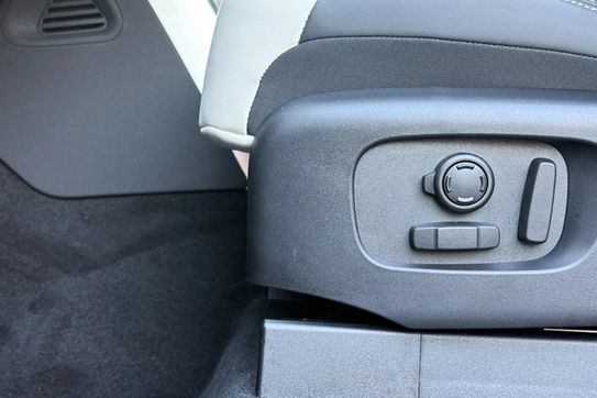 Land Rover Discovery D350 Dynamic HSE