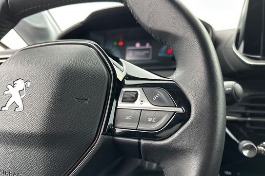 Peugeot 208 Style 1.5 Electric 50 kWhAT