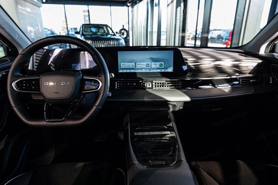 Omoda 5 1.5 T-GDI Hybrid Premium DHT